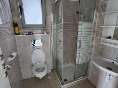 Quartier résidentiel Dans rue calme