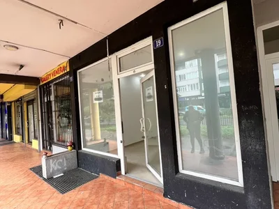 Handel Poslovni prostor 80 m² na Prodaju – Stari Aerodrom, Podgorica