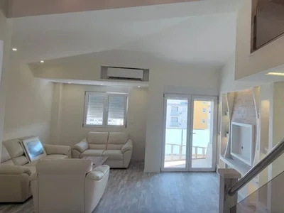 Wohnviertel Stan 68 m² na Prodaju – Pobrežje, Podgorica