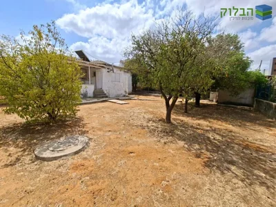 Residential quarter Terrain 500 m prive au tabu quartier neve zeev a rishon lezion