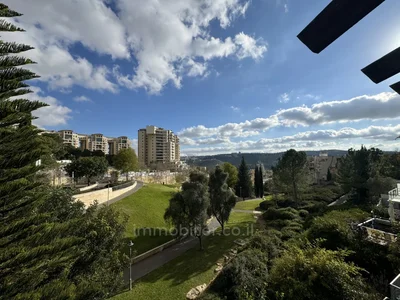 Жилой квартал Bien rare duplex renove avec terrasse soucca