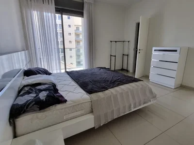 Жилой квартал Magnifique 4 pieces meubler avec balcon