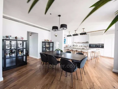 Quartier résidentiel Penthouse d'exception dans immeuble historique