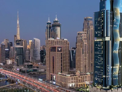Complexe résidentiel Al Habtoor Tower — high-rise residence by Al Habtoor Group with a swimming pool and a lounge area in Business Bay, Dubai