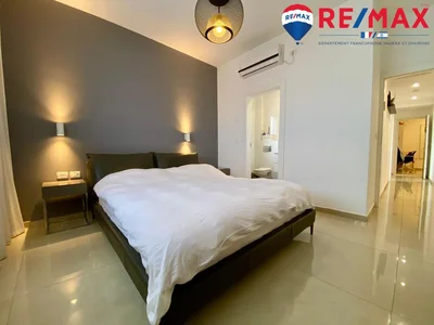 Residential quarter Magnifique appartement de 4 pieces au centre ville de hadera