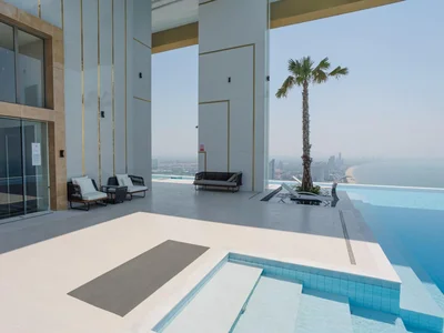 Wohnanlage New high-rise luxury residential complex on the first sea line, in the prestigious area of Jomtien, Pattaya, Thailand