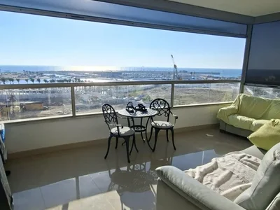 Жилой квартал Jolie 3 pieces spacieux a vendre avec vue panoramique sur la mer marina ashdod