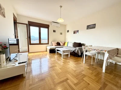 Wohnviertel Stan 44 m² na Izdavanje – Autobuska Stanica, Podgorica
