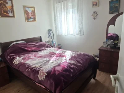Quartier résidentiel Appartement à louer, 3 pièces, rue shmuel pinles, jérusalem