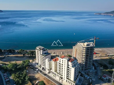 Complejo residencial Apartments in condo hotel on the beachfront in Becici
