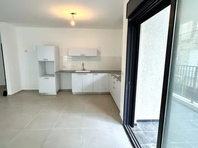 Quartier résidentiel Appartement neuf 3 pièces – bat yam centre