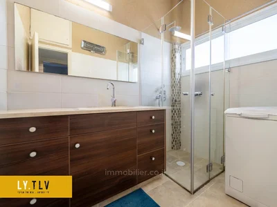 Residential quarter Superbe 2 pieces a vendre pres de kikar hamedina