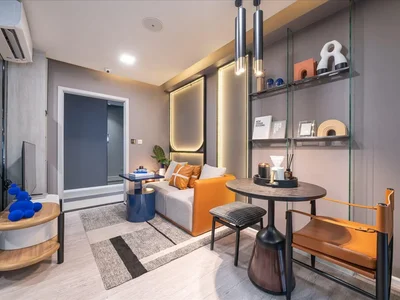 Complexe résidentiel Residential complex with a swimming pool, a garden and a meeting room, Bangkok, Thailand