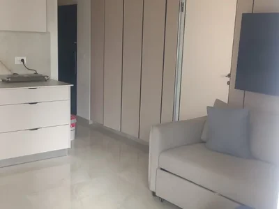 Residential quarter A vendre beau 3 pieces entierement renove 71m2 centre ville jerusalem 4eme etage terrasse 7m2