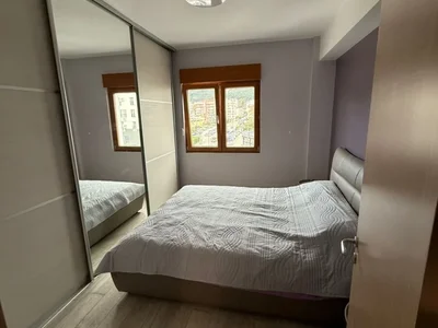 Barrio residencial Stan 57 m² na Izdavanje – Centar, Budva
