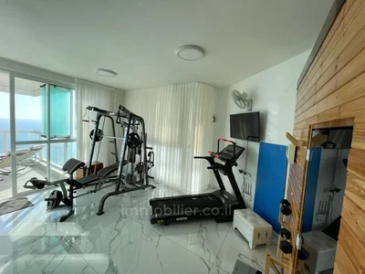 Residential quarter Tour david vue mer imprenable spa a la maison