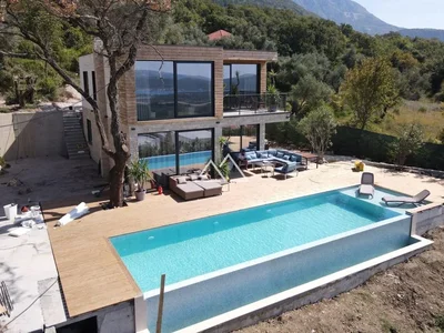 Residential complex Villa complex in the suburbs of Tivat