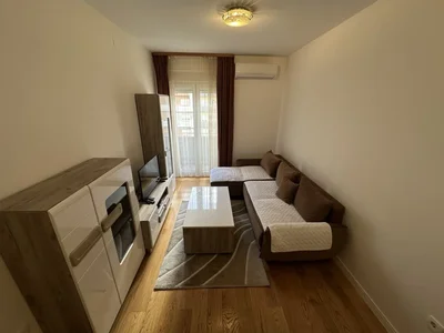 Wohnviertel Stan 42 m² na Izdavanje – Central Point, Podgorica