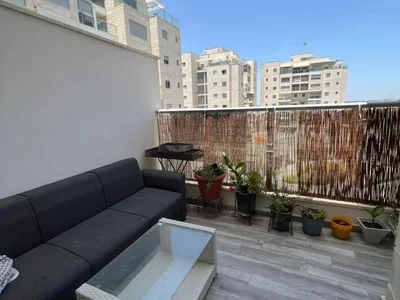 Quartier résidentiel Stop : appartement 4 pièces neuf a netivot