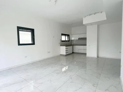 Barrio residencial A vendre appartement neuf 4 piEces proche de la mer avec parking terrasse et cave