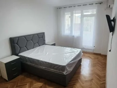Barrio residencial Stan 75 m² na Izdavanje – Stara Varoš, Podgorica