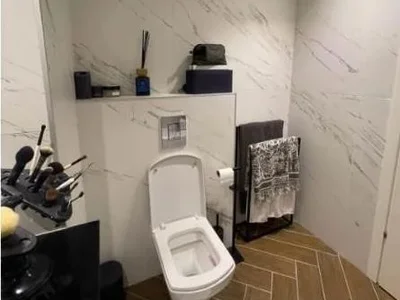 Quartier résidentiel Appartement situé dans une résidence entre shenkin et le shouk hacarmel, à 8 min du dizengoff center. calme, à 15 min de la mer. À ne pas manquer ! bien agencé, clair, spacieux, magnifique, rénové.