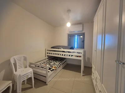 Barrio residencial Produit rare balcon souccah vue ouverte et etage eleve a jerusalem jerusalem immobilier 026786595