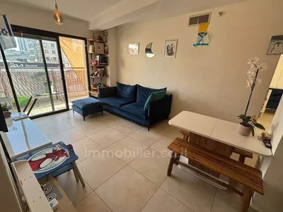 Residential quarter A vendre 4 pieces quartier montefiore tel aviv