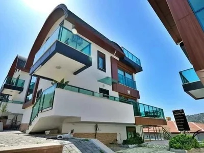 Willa Umeblowana willa 4+1 z widokiem na Alanyę i morze.