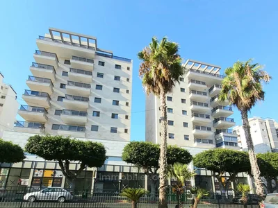 Barrio residencial Superbe appartement luxueux de 3 pieces en plein centre ville de hadera