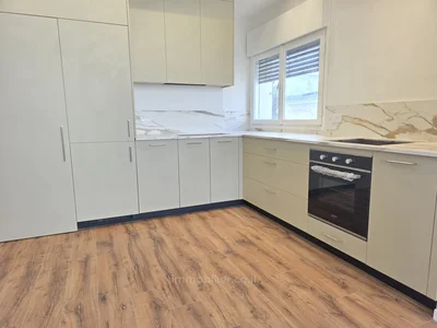 Жилой квартал Appartement situe au coeur de tel aviv dans immeuble style bauhaus