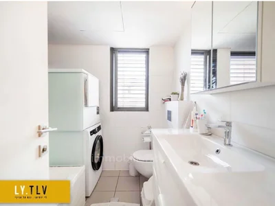 Quartier résidentiel Superbe 4 pieces duplex penthouse dans le lev hair avec mamad et parking