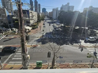 Dzielnica mieszkaniowa Israel ashdod appartement de 5 pieces a vendre