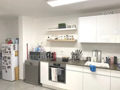Wohnviertel A ne pas manquer avec terrasse bel appartement bien agence bon emplacement bonne occasion dans un bel immeuble investi renove spacieux