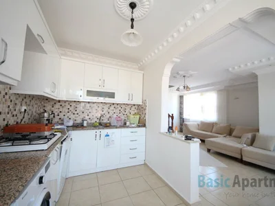 Wohnviertel Bargain penthouse apartment in Oba centrum