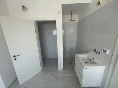 Жилой квартал Mini penthouse vue mer terrasse souccah