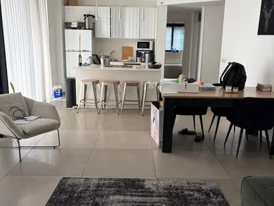 Quartier résidentiel Immeuble neuf - proche mer - vieux nord