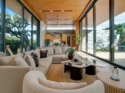 Complejo residencial Complex of villas with swimming pools and gardens near beaches, Phuket, Thailand