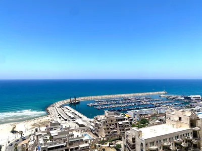 Жилой квартал Penthouse exceptionnel vue mer Eternelle