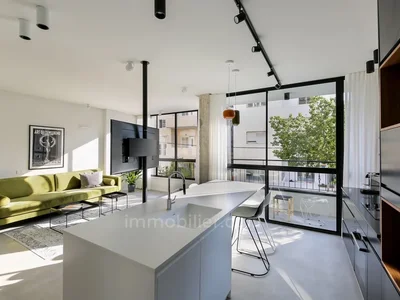 Quartier résidentiel Magnifique 3 pièces avec terrasse refait à neuf