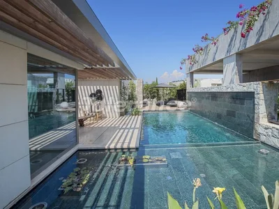 Village de chalets Villas de luxe à Bodrum avec piscine en première ligne de mer du promoteur