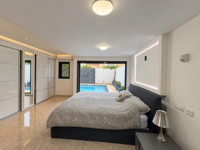Quartier résidentiel À vendre – maison individuelle avec piscine, rue gordon à ra’anana