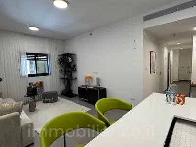 Residential quarter Immeuble neuf 3 pieces equipe et meuble