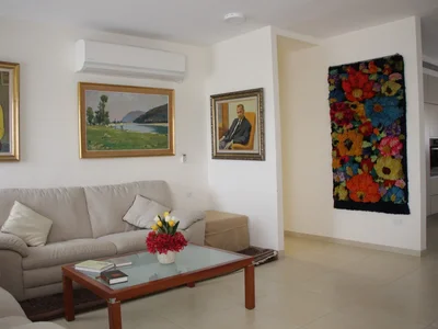 Barrio residencial Centre ville face au parc pour famille religieuse