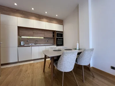 Wohnviertel Stan 75 m² na Izdavanje – Kruševac, Podgorica