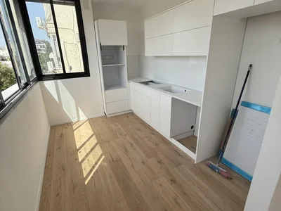 Dzielnica mieszkaniowa Clair dans rue calme dans un immeuble neuf etage haut avec vue magnifique