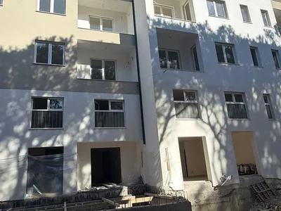 Apartamentowiec Mali i Robit 