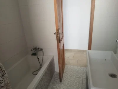 Жилой квартал Appartement de 35 pieces a kiryat moshe balcon soucca potentiel