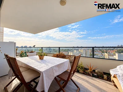 Dzielnica mieszkaniowa Rare A hadera mini penthouse 31 piEces avec vue panoramique jusquA la mer
