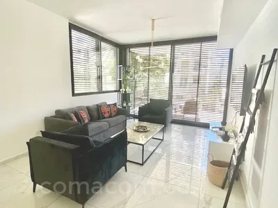 Residential quarter Avec terrasse dans un bel immeuble investi au centre proche de la mer a ne pas manquer clair bel appartement magnifique